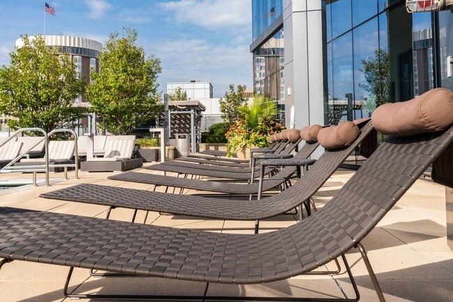 7SEVENTY7, Milwaukee, WI 53202 - photo 3