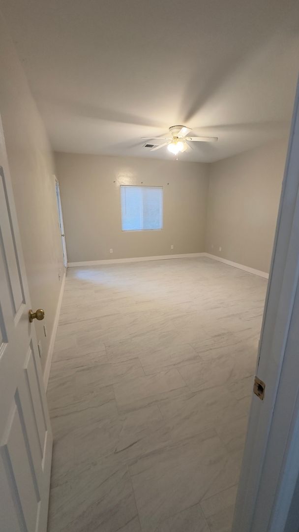 7118 Rhone Dr, Bakersfield, CA 93308 - photo 3