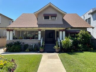 2211 S Budlong Ave, Los Angeles, CA 90007