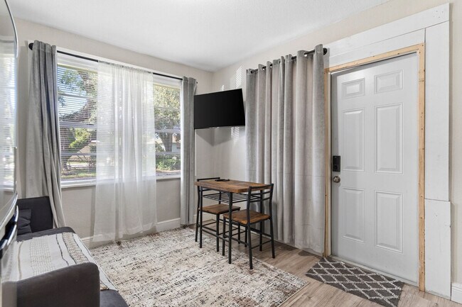 4501 N 36th St unit ID1244311P, Tampa, FL 33610 - photo 3