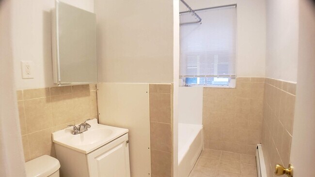 25 Chester St unit 3, Allston, MA 02134 - photo 5