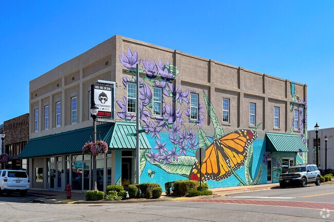 Discover enchanting murals around town, done by local East Conway artists.