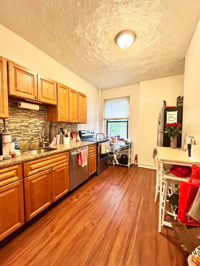 614 Columbus Ave unit 3, Boston, MA 02118 - photo 4
