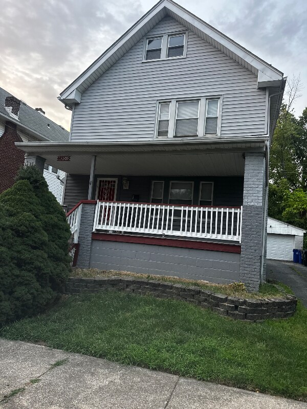 13509 Edgewood Ave, Cleveland, OH 44105