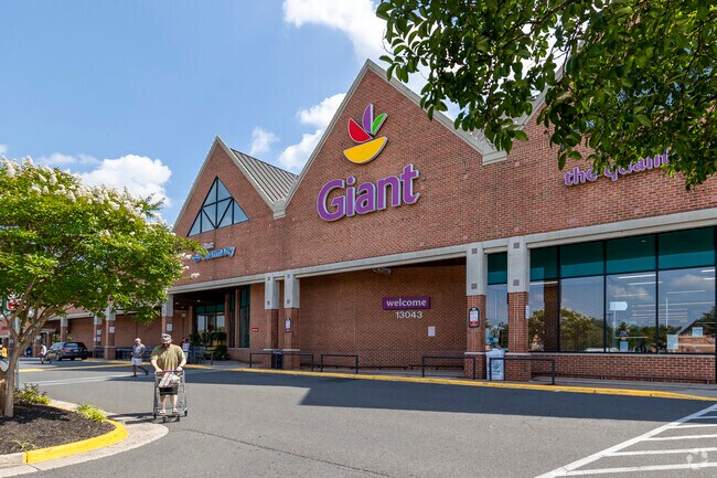 Greenbriar residents can shop for groceries at nearby Giant food.