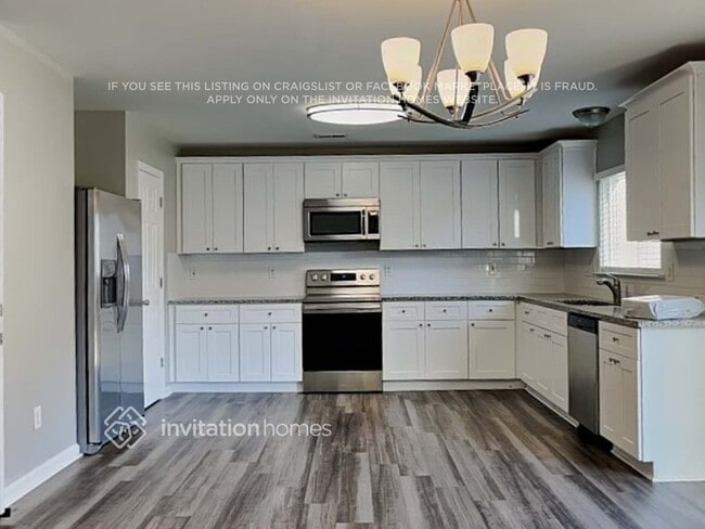 4004 Flat Sedge Ln, Raleigh, NC 27604 - photo 5