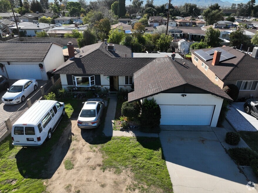 25809 Date St, San Bernardino, CA 92404 - photo 2
