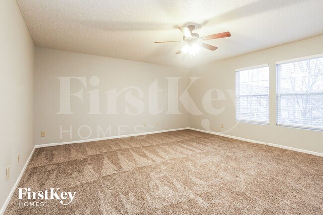 840 Olmsted Dr, Shelbyville, IN 46176 - photo 6