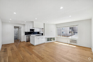 14620 Dickens St, Sherman Oaks, CA 91403