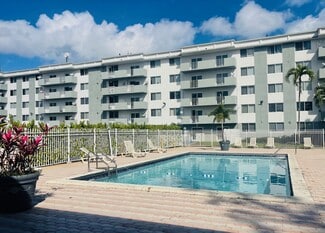13865 W Dixie Hwy, North Miami, FL 33161