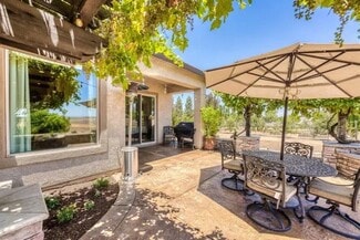 9839 Trailhead Ct, Wilton, CA 95693