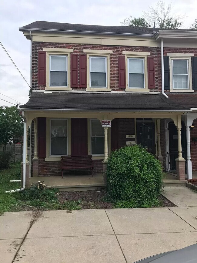 320 Washington Ave Unit 2nd floor, Downingtown, PA 19335