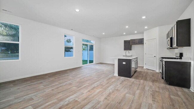 433 Fry St, Hebron, IN 46341 - photo 7