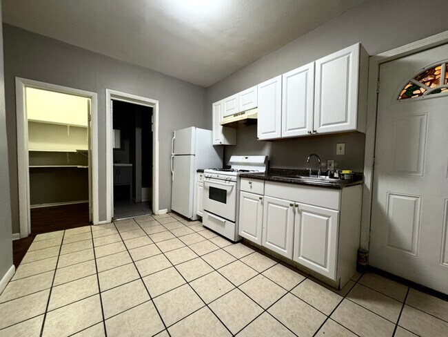 2228 W 18th Place unit 2228 W. 18 PL 1F, Chicago, IL 60608 - photo 6