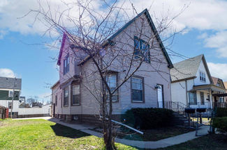 2815 W Pierce St Unit Upper, Milwaukee, WI 53215