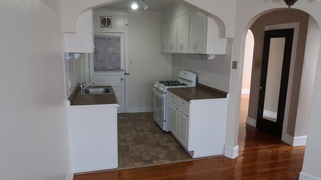 1456 W Highland Ave unit 1456-A3, Chicago, IL 60660 - photo 3