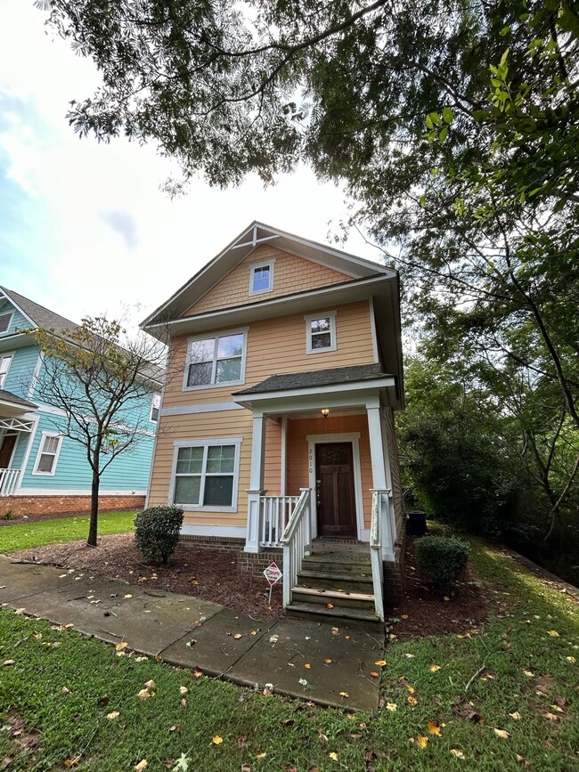 2010 Lakeside Dr, Athens, GA 30605