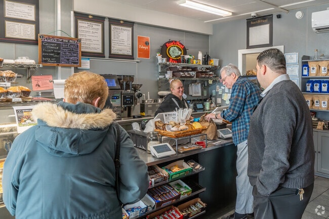 Locals love Otto's Deli in nearby Wantagh.