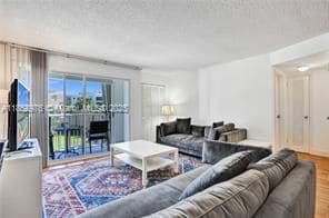 Towne Royale Condominiums, Sunny Isles Beach, FL 33160 - photo 1