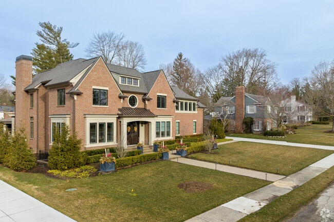 Homes in Bloomfield often have sidewalks out front for early morning jogs.