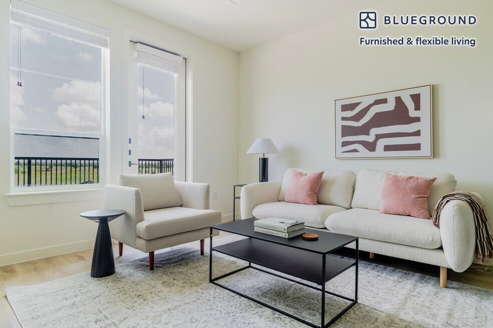 3801 N A W Grimes Blvd unit FL3-ID323, Round Rock, TX 78665 - photo 1