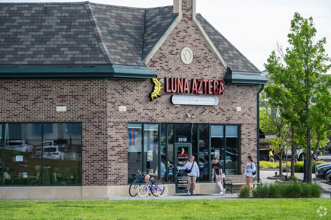 Parkdale-Walden residents rush to Luna Azteca for authentic Mexican cuisine.