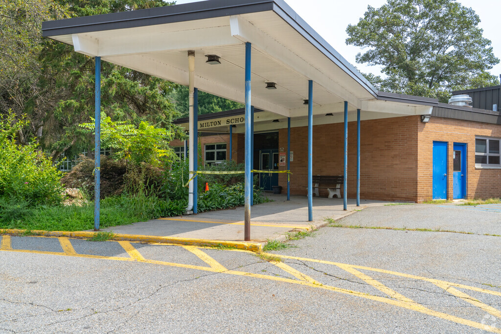 Milton Elementary School provides education to the little residents of Western Morris County.