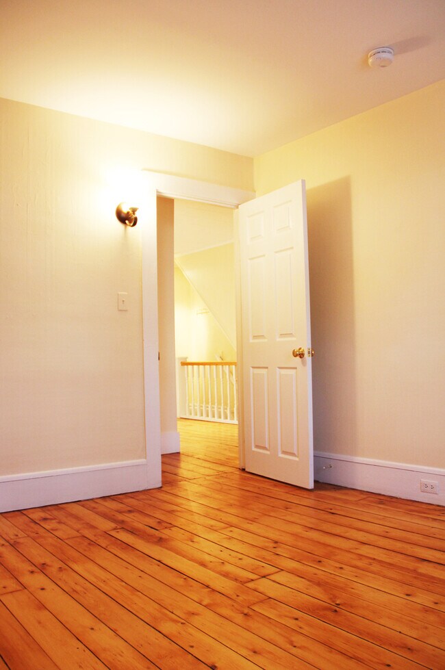 145 N Union St unit 2, Burlington, VT 05401 - photo 7