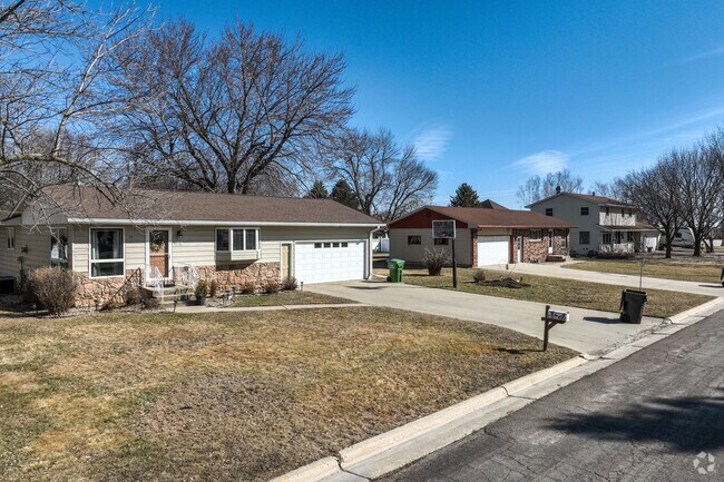 Ranch style homes are common throughout Worthington.