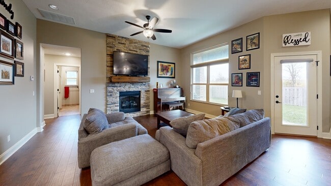 3764 N Huntington Ave, Springfield, MO 65803 - photo 3