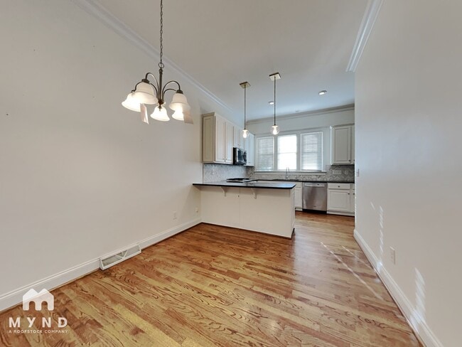 711 E 9th St, Charlotte, NC 28202 - photo 5