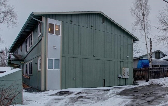 Upper unit