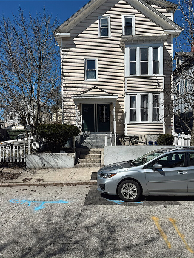 111 Ring St Unit 2, Providence, RI 02909