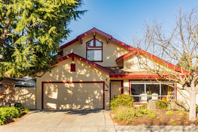 Monta Loma offers Arts and Craft style homes.