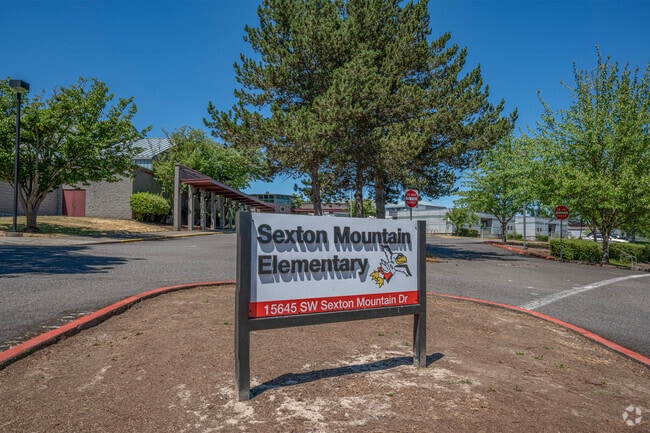 Sexton Mountain Elementary School receives an A rating on Niche.