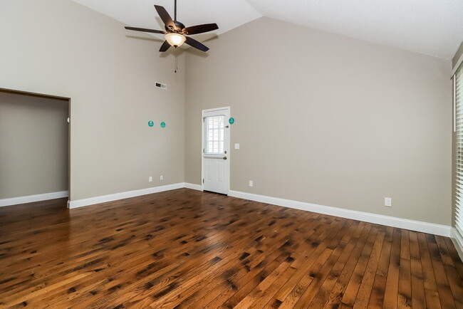 660 Rebecca Jane Dr, Mooresville, NC 28115 - photo 6