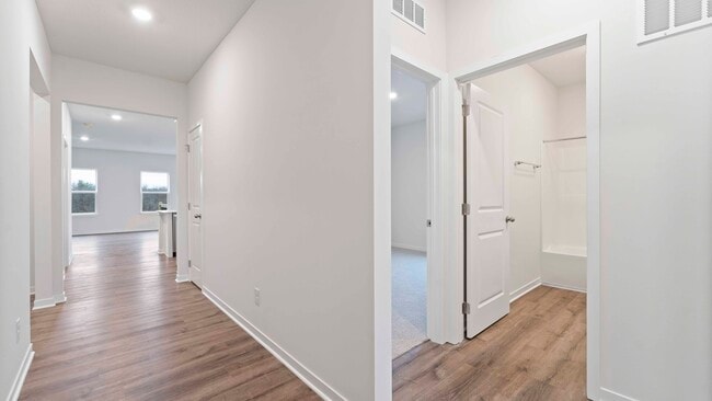 21806 Lucca Ln, Peculiar, MO 64078 - photo 2