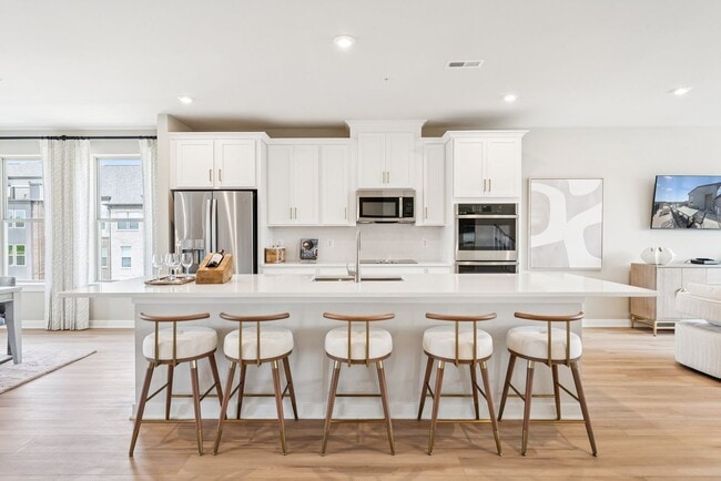 8630 Lovelace St, Manassas, VA 20109 - photo 7