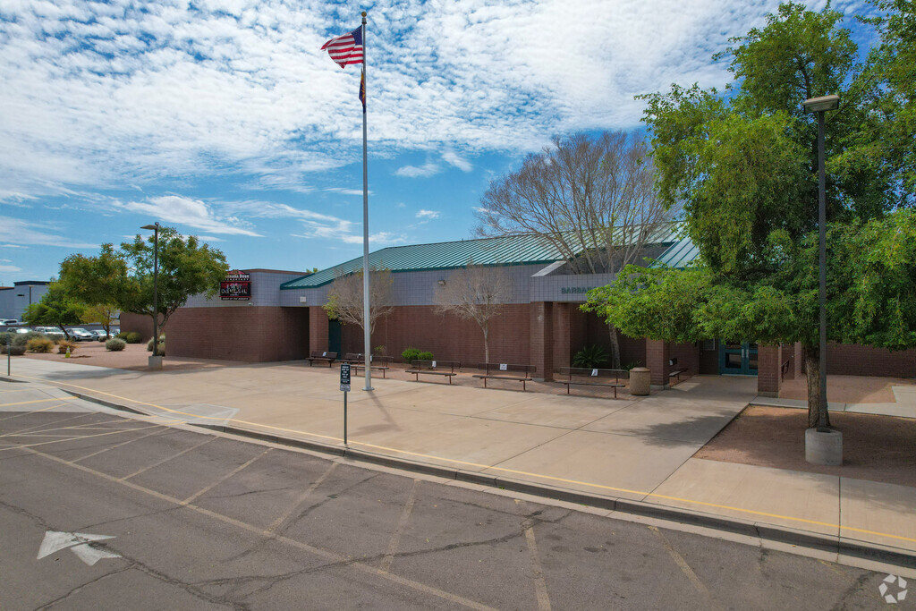 Bush Elementary is located in an industrial plaza in Mesa.