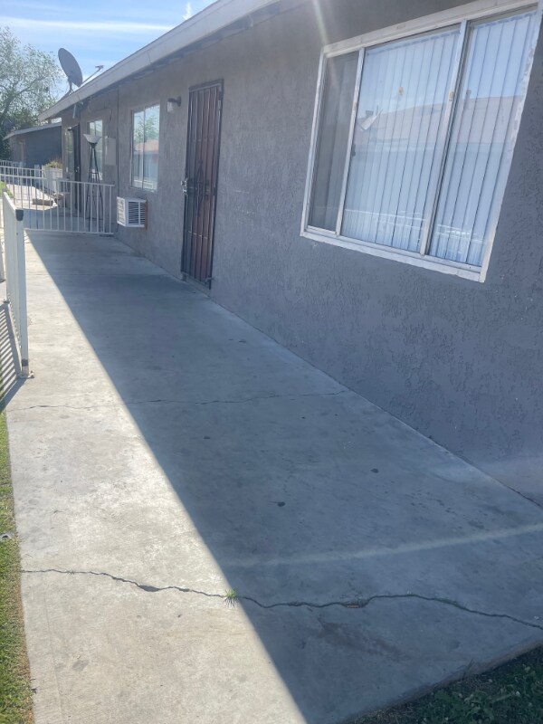 18335 Montezuma St Unit 13, Adelanto, CA 92301