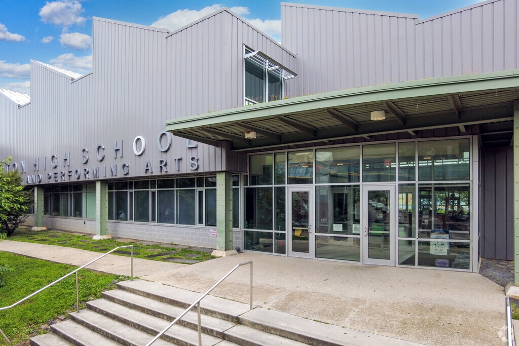 Kensington Creative & Performing Arts Hs www.homes.com