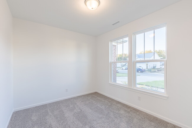 589 Hidden Hills Way unit 36664875, Pittsboro, IN 46167 - photo 5