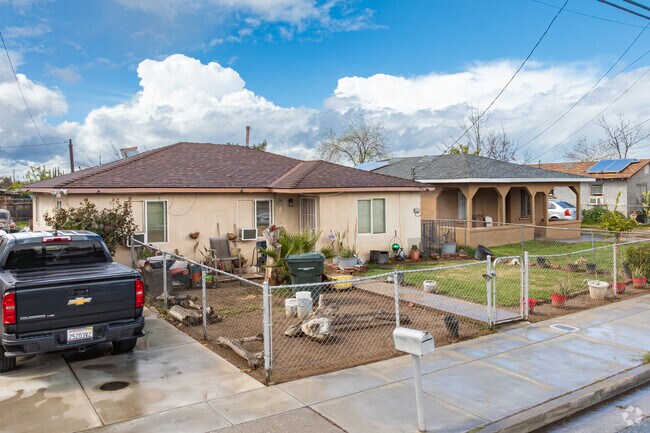 Some of the older homes in Potomac Park are smaller ranch and Craftsman style.