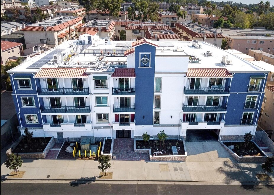 Commerce Villas Apartments