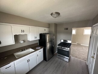 5641 N 61st St Unit 5643 Upper, Milwaukee, WI 53218