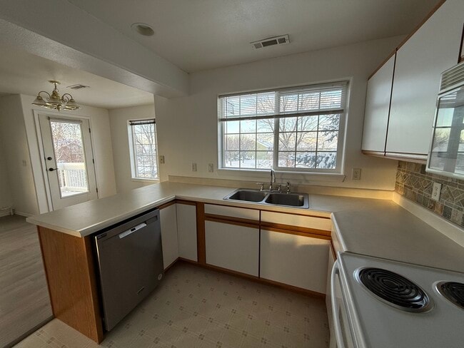 2940 W Villard St unit H, Bozeman, MT 59718 - photo 3