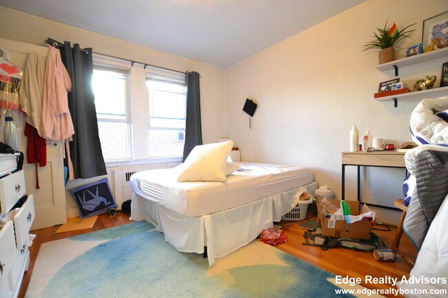 21 Wiltshire Rd unit 1, Brighton, MA 02135 - photo 6