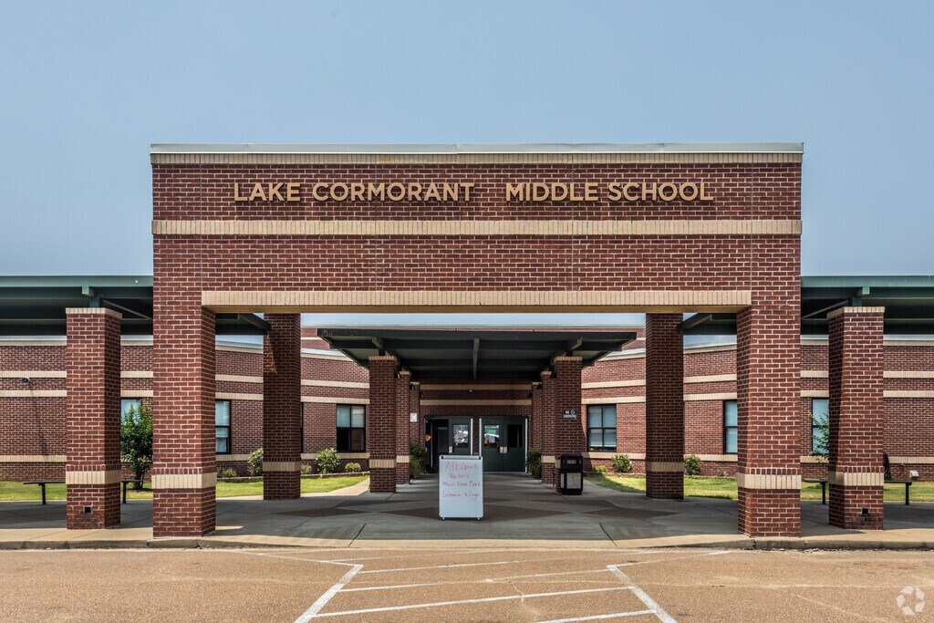 Lake Cormorant Middle School is a public school serving Desoto County students.