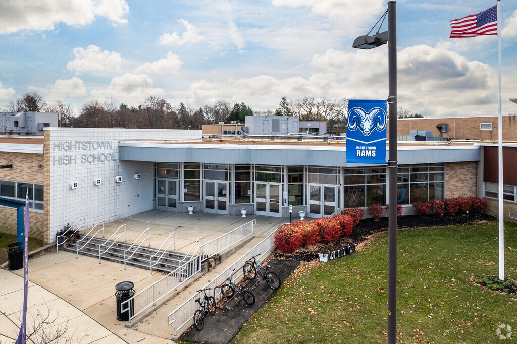 Hightstown High School, Rankings & Reviews