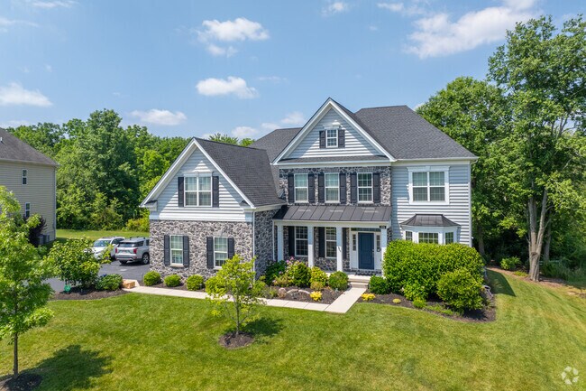 Custom-build homes attract families to East Vincent.